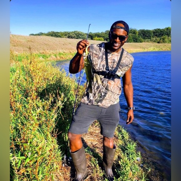 👋🏾👨🏾‍🌾🎣🌊💭🚲🛴🛵👕🎽💳👨🏾‍💻💸🔁🫱🏾‍🫲🏻🔁💸🌎 - Picture 5 of 8